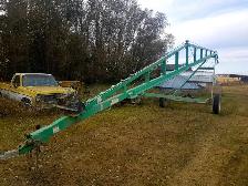 BIN CRANE FOR RENT - Photo 2