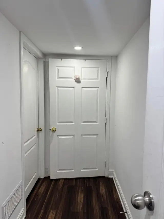 ONE BEDROOM BASEMENT