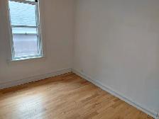 3 Bedroom Sandy Hill Apartment for Rent (508 Besserer St) - Photo 9