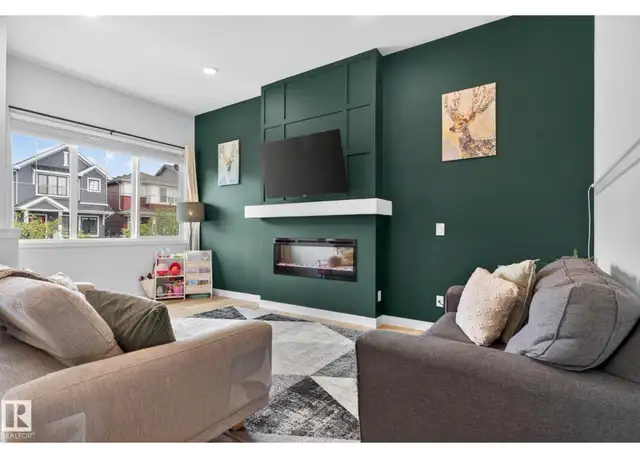 Better Than New! Move-In Ready in The Orchards