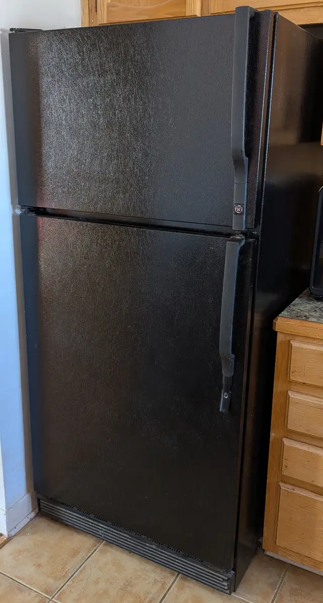 Frigo noir General Electric