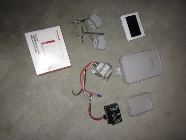 Honeywell Prestige 2.0 Thermostat