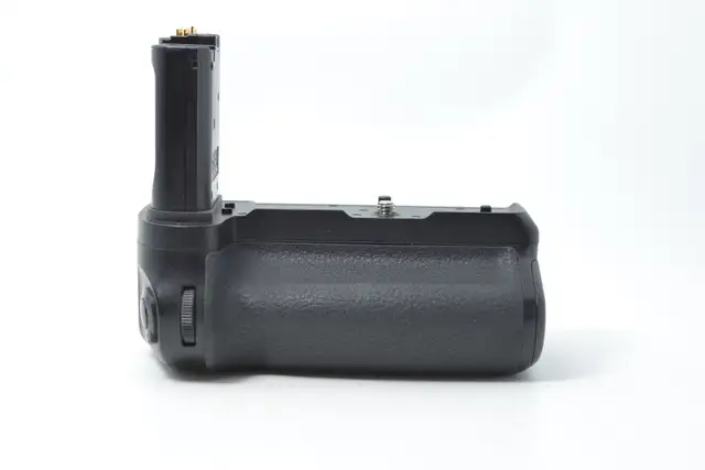 Nikon MB-N11 Power Battery Pack ID 2843