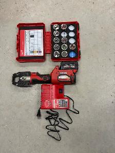Milwaukee #2679-20 600MCM 6 Ton Battery Crimper - Photo 2