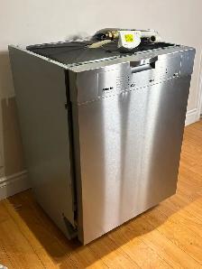 Miele G2142 Stainless Dishwasher – Serviced & Tested