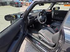 2026 MINI Cooper JCW - CLEAN CARFAX, 18' RIMS, LOADED - Photo 6
