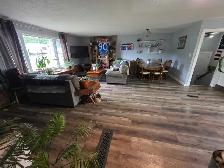 5 bedroom/2.5 bath home in beautiful elkford bc - Photo 4