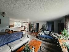 5 bedroom/2.5 bath home in beautiful elkford bc - Photo 5