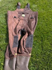 fishing-rods, tackle boxes, waders, trolling motor, fillet knife - Photo 3