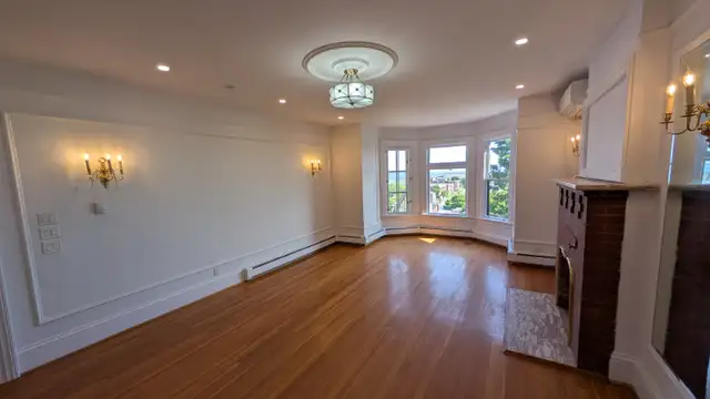 Restored Historic Flat Uptown w/ Parking