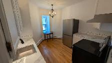 Restored Historic Flat Uptown w/ Parking - Photo 3