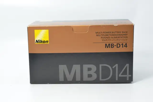 Nikon MB-D14 Multi-Power Battery Pack ID 3104