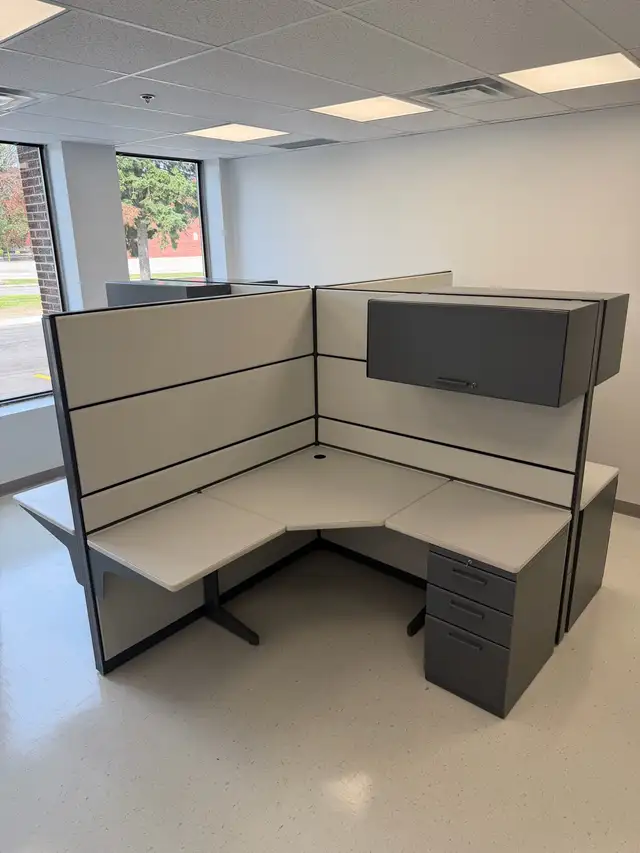Refurbished Teknion 5'x5' Office Cubicles I From $700 I D & I