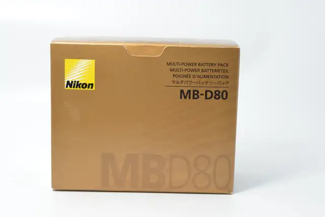 Nikon MB-D80 Multi-Power Battery Pack ID 3106