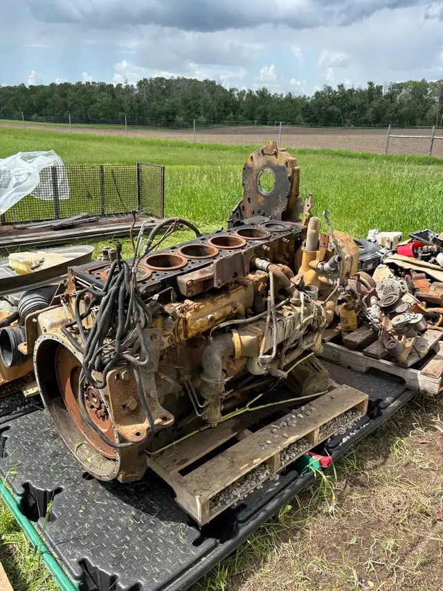 C 15 CAT ENGINE (comes with radiator)FOR SALE.