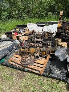 C 15 CAT ENGINE (comes with radiator)FOR SALE. - Photo 2
