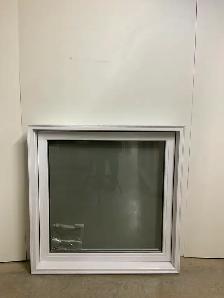10831AP Fenêtre Auvent PVC Blanc 41 x 41