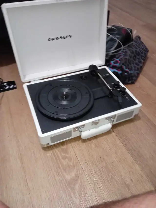 table de disque vinyle à vendre rapidement et urgent