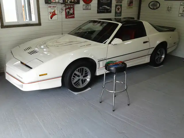 1985 Pontiac Trans Am T-tops état impeccable jamais restaurer