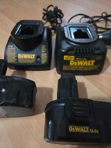 Dewalt drill 3-14.4 v batteries  c/w 2 chargers - Photo 5