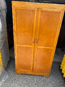 Free delivery antique Wooden Wardrobe with Hanging Rod - Photo 2