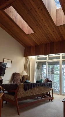 Oceanfront 5  bedroom bungalow house on Departure Bay$3,900 - Photo 17