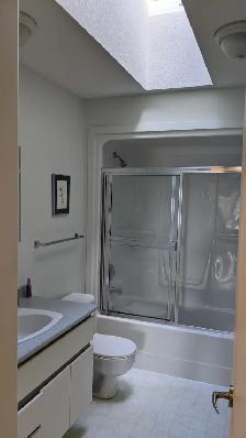 Oceanfront 5  bedroom bungalow house on Departure Bay$3,900 - Photo 21