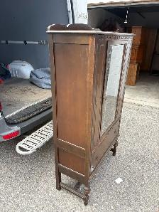 Free delivery Antique Glass Display Cabinet with Drawer - Photo 2