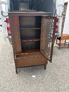 Free delivery Antique Glass Display Cabinet with Drawer - Photo 7
