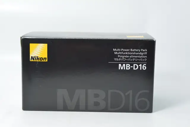 MB-D16 Multi Battery Power Pack ID 3111