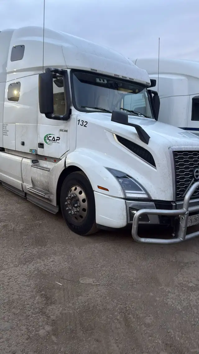 NOW HIRING - TRUCK & TRAILER MECHANIC