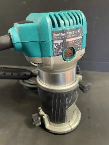 MAKITA 1-1/4HP Router RT0701C In Box - Photo 2