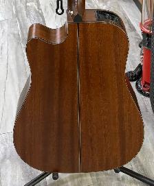 TAKAMINE Acoustic/Electric Guitar - Photo 6