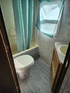 2000 Trail Light 30ft Camper - Photo 6