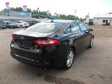 2016 Ford Fusion SE - Photo 6