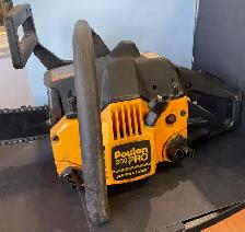 AS-IS POULAN 260 PRO CHAINSAW W/CASE