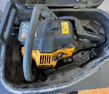 AS-IS POULAN 260 PRO CHAINSAW W/CASE - Photo 2