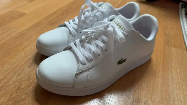 Lacoste woman sneakers (eur 39, us 7.5)