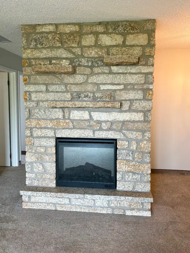 Spacious Newly Refreshed Adult Only 2 Bedroom Suite
