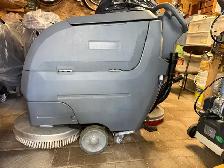 new and used auto scrubbers and polishers - Photo 2