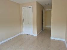 1-bedroom apartment   a den. Elevator, Parking, Bus, Location - Photo 7