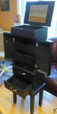 JEWELRY CABINET - Photo 5