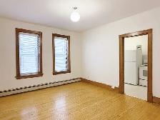 Sept 1st! $1399~~BEAUTIFUL CHARACTER 2BDRM/WSUNROOM - Photo 2