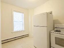 Sept 1st! $1399~~BEAUTIFUL CHARACTER 2BDRM/WSUNROOM - Photo 5