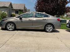 2017 Chevy Cruze - Photo 2