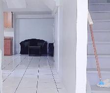A Large Room in 3 Bedroom Basement for Rent in Brampton East - Photo 2