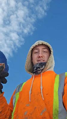 looking for work - Photo 2