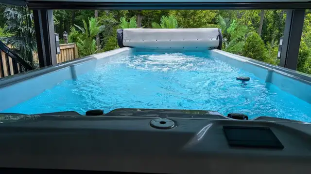 BLOWOUT SALE! Brand New 20ft Swim Spas-Free Delivery and CranePP
