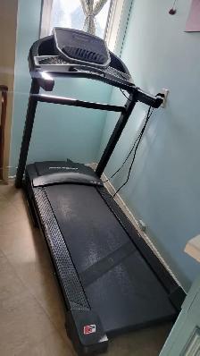 ProForm Sport 7.0 Treadmill 2 year Old - Photo 2