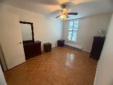 Spacious 3-Bedroom Apartment for Rent - Photo 6